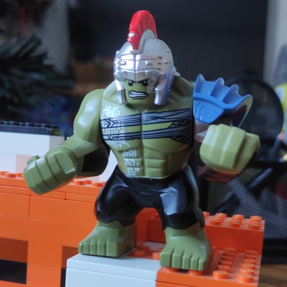 Gladiator Hulk Lego minifigure marvel avengers without weapons - Picture 2 of 8